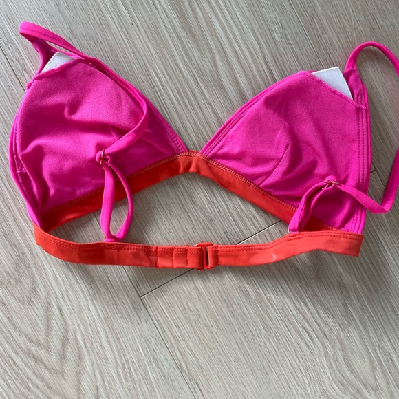 Left on Friday Swimsuit Set (read) - Picture 3 of 3